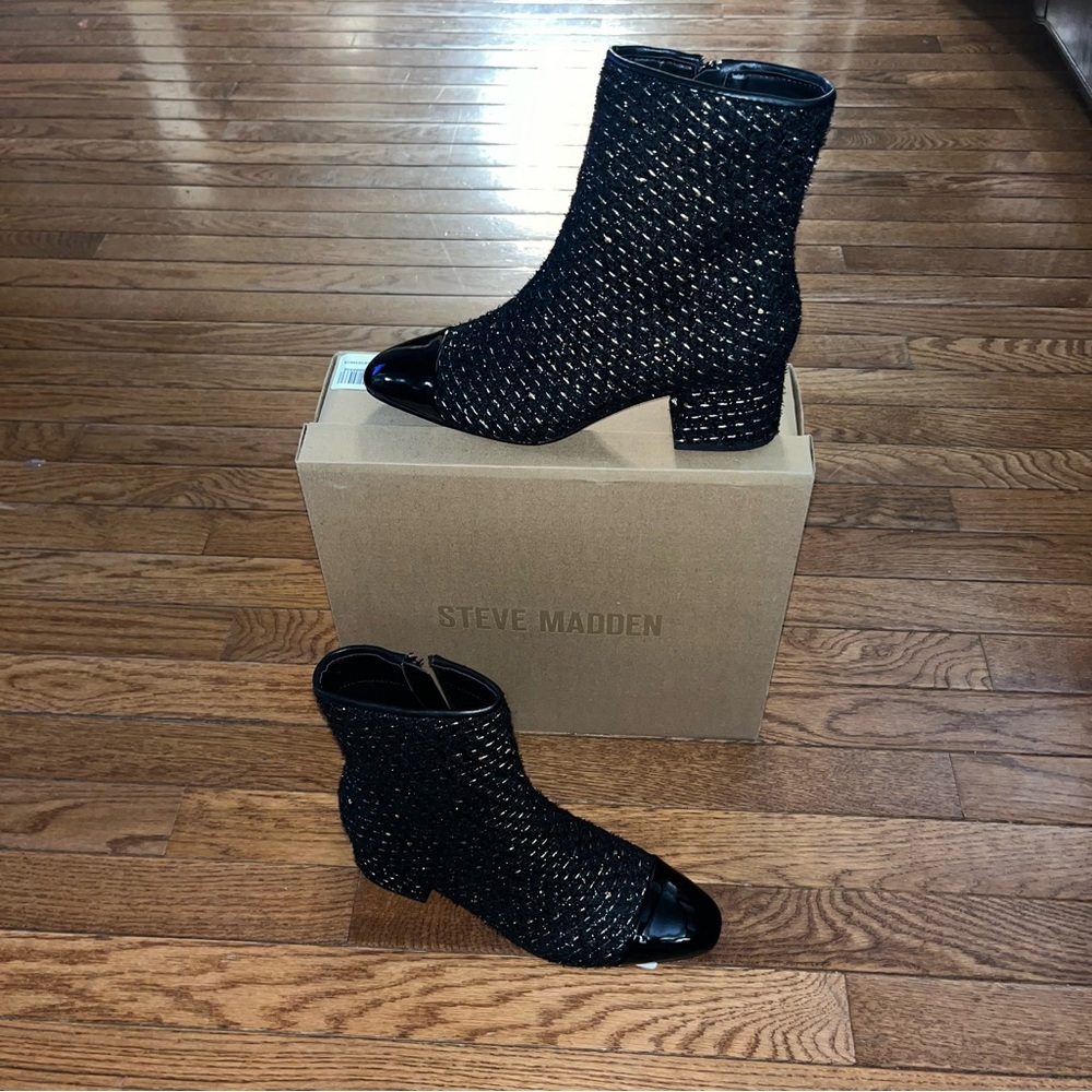 Steve Madden Eiffel Bootie Black & Gold Tone Multi Texture Women's Size 7.5